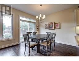 81 - 9 DAUSETT DRIVE - 23