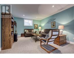 81 - 9 DAUSETT DRIVE - 39