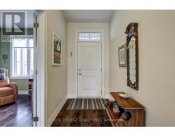 81 - 9 DAUSETT DRIVE - 4