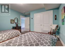 81 - 9 DAUSETT DRIVE - 45