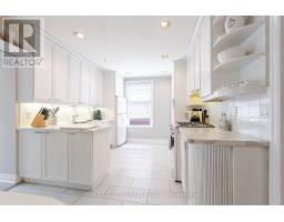 908 MAITLAND STREET - 11