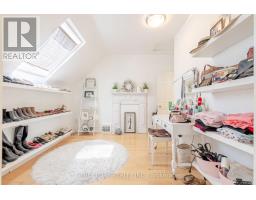 908 MAITLAND STREET - 23