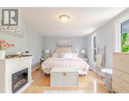 908 MAITLAND STREET - 25