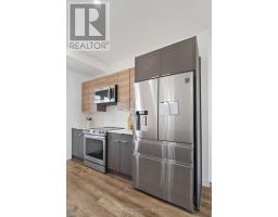 64 - 1781 HENRICA AVENUE - 16