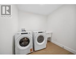 147-43(55) SCOTTS DRIVE - 27