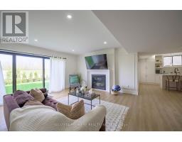 7501 SILVER CREEK CRESCENT - 42