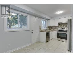 54 - 320 WESTMINSTER AVENUE - 11