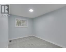 54 - 320 WESTMINSTER AVENUE - 20