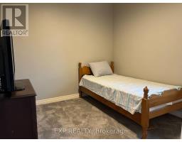 30 STEWART STREET - 23