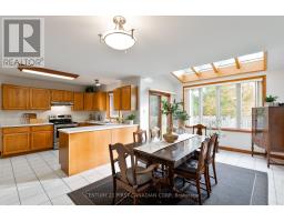 47 CARRIAGE HILL CRESCENT - 13