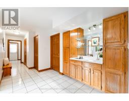 47 CARRIAGE HILL CRESCENT - 18