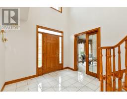 47 CARRIAGE HILL CRESCENT - 2