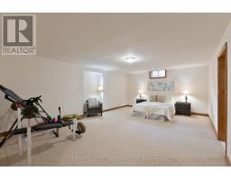 47 CARRIAGE HILL CRESCENT - 25