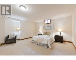 47 CARRIAGE HILL CRESCENT - 26