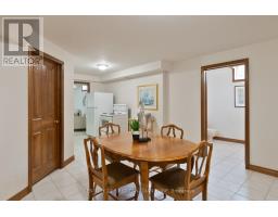 47 CARRIAGE HILL CRESCENT - 29