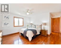 47 CARRIAGE HILL CRESCENT - 35