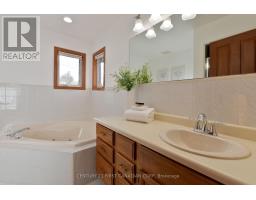 47 CARRIAGE HILL CRESCENT - 38