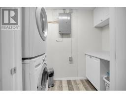 15 ARTHUR STREET - 19