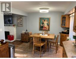 63 HAWKESBURY AVENUE - 12