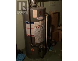 63 HAWKESBURY AVENUE - 17