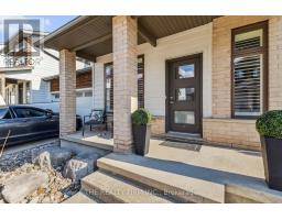 3 - 727 APRICOT DRIVE - 4