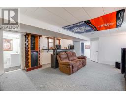 58 VILLENEUVE CRESCENT - 18