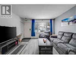 58 VILLENEUVE CRESCENT - 3