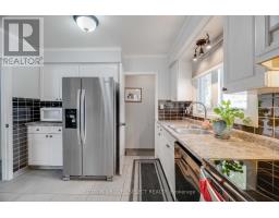 58 VILLENEUVE CRESCENT - 8