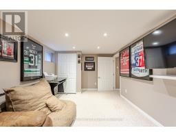 148 IROQUOIS AVENUE - 31