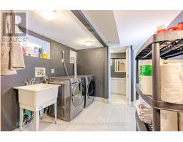 148 IROQUOIS AVENUE - 32