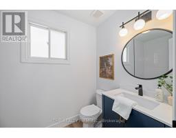 11 - 409 THOMPSON ROAD - 12