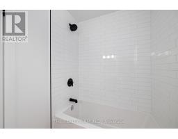 11 - 409 THOMPSON ROAD - 19