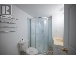 11 - 409 THOMPSON ROAD - 22