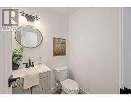 11 - 409 THOMPSON ROAD - 7