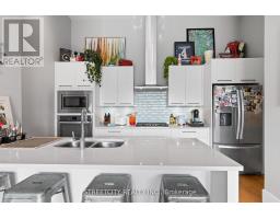 400 - 1705 FIDDLEHEAD PLACE - 13