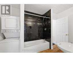 202 THAMES STREET N - 16