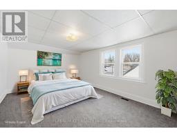 202 THAMES STREET N - 31