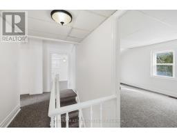 202 THAMES STREET N - 35