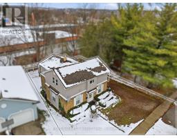 202 THAMES STREET N - 7