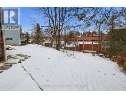 202 THAMES STREET N - 8