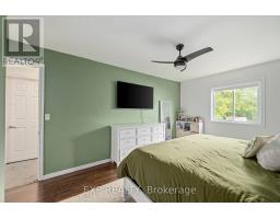 272 MARY STREET - 12