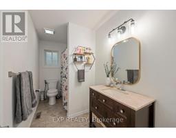 272 MARY STREET - 22