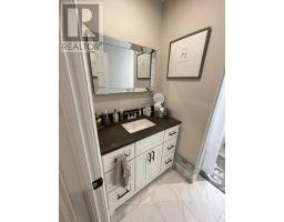 221 HIGHVIEW DRIVE - 19