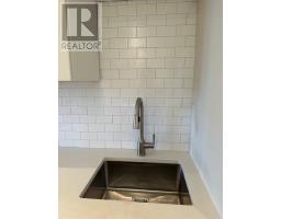 221 HIGHVIEW DRIVE - 41