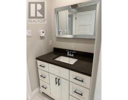 221 HIGHVIEW DRIVE - 43