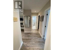 221 HIGHVIEW DRIVE - 45