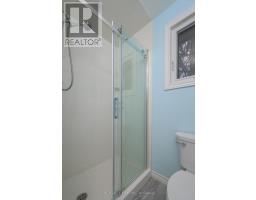 82 GLENVIEW CRESCENT - 24