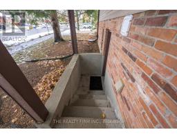 82 GLENVIEW CRESCENT - 27