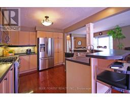 682 HEDGEROW PLACE - 10