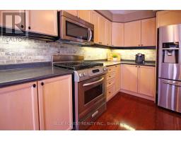 682 HEDGEROW PLACE - 11